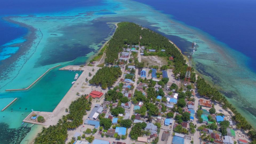 ރ ދުވާފަރުގައި ބިދޭސީއަކަށް ތޫނު އެއްޗަކުން ޙަމަލާދީ ޒަޚަމުކޮށްލައިފި
