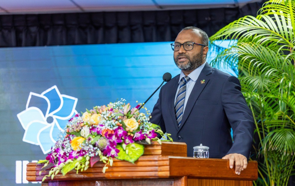 ރޯދަމަހު ހާމަކަން ބޮޑުގޮތެއްގައި ފަތުރުވެރިންނަށް ކާން ދިނުން ހުއްޓާލަންޖެހޭ: ޝަހީމް