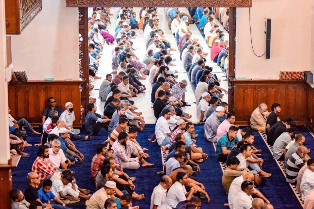ޢާޝޫރާ ދުވަހުގެ ރޯދައަކީ ނަފުސު ތަރުބިޔަތުކުރުމަށް ލިބޭ ރަން ފުރުޞަތެއް: ހުކުރު ޚުޠުބާ