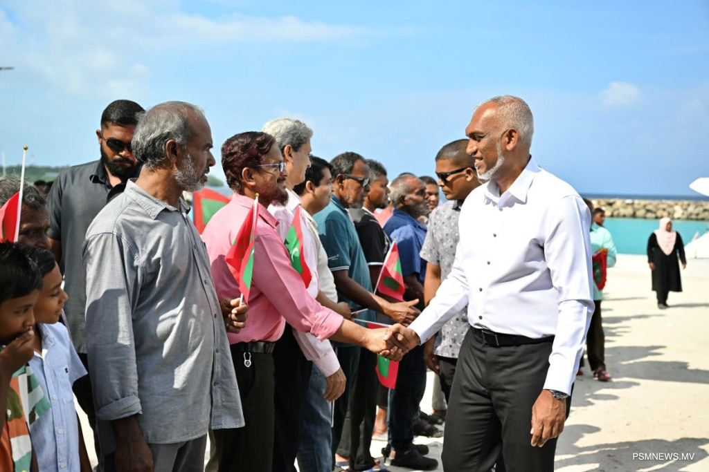 ރައީސުލްޖުމްހޫރިއްޔާ ރ. އަނގޮޅިތީމަށް ވަޑައިގެންފި