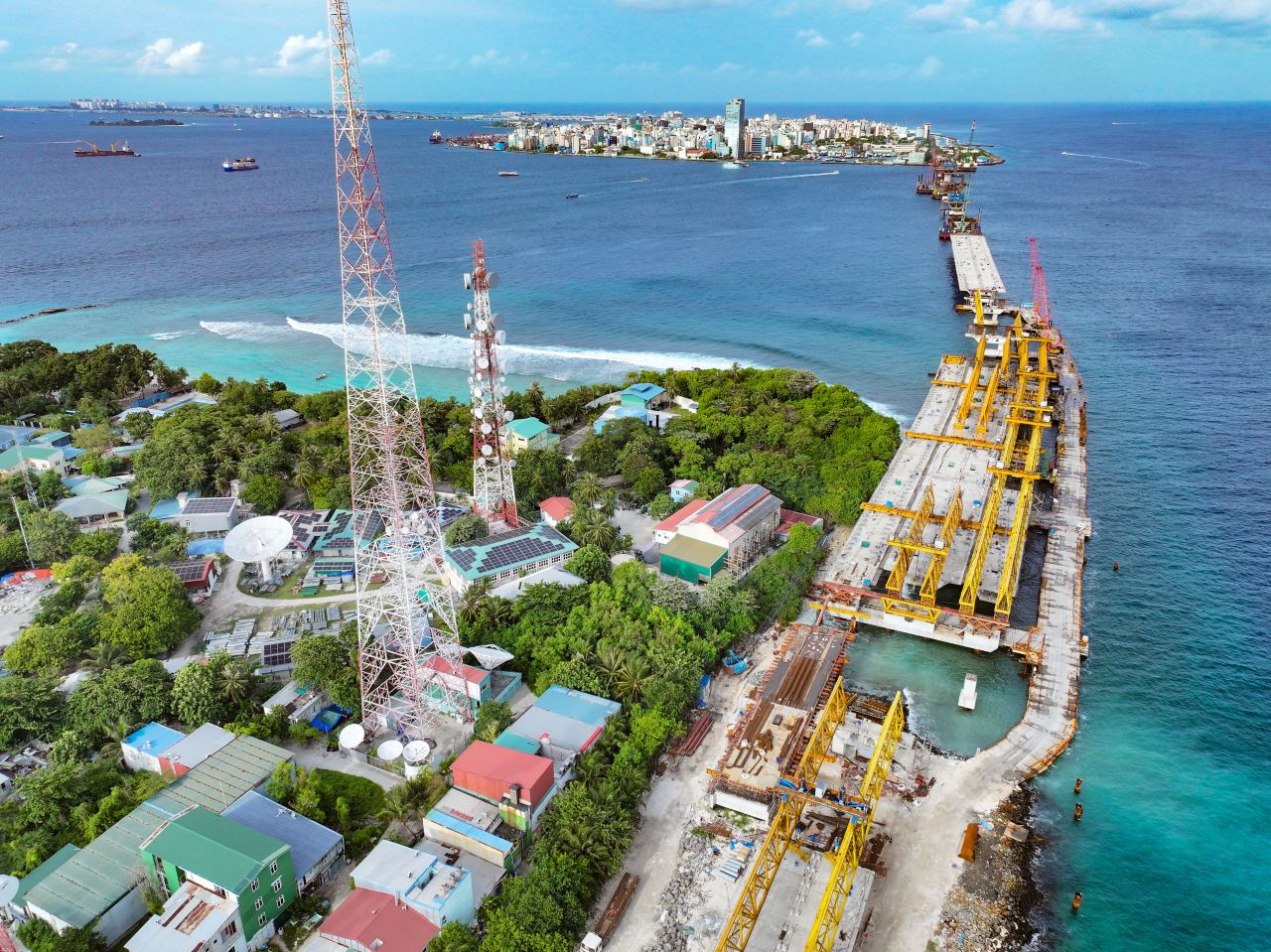 މުވައްޒަފުންގެ މެދުގައި ޢަދުލުވެރިވެ، އޯގާތެރިކަމާއެކު މުޢާމަލާތްކުރަންޖެހޭ!
