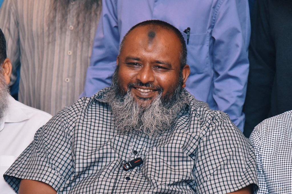 މިސްކިތްތަކާއިމެދު މިހާރު އަޅާފައިވާ ފިޔަވަޅުތަކާއިމެދު ދެވަނަ ވިސްނުމުކަށް ދާންޖެހޭ: ޑރ. އިޔާޟް