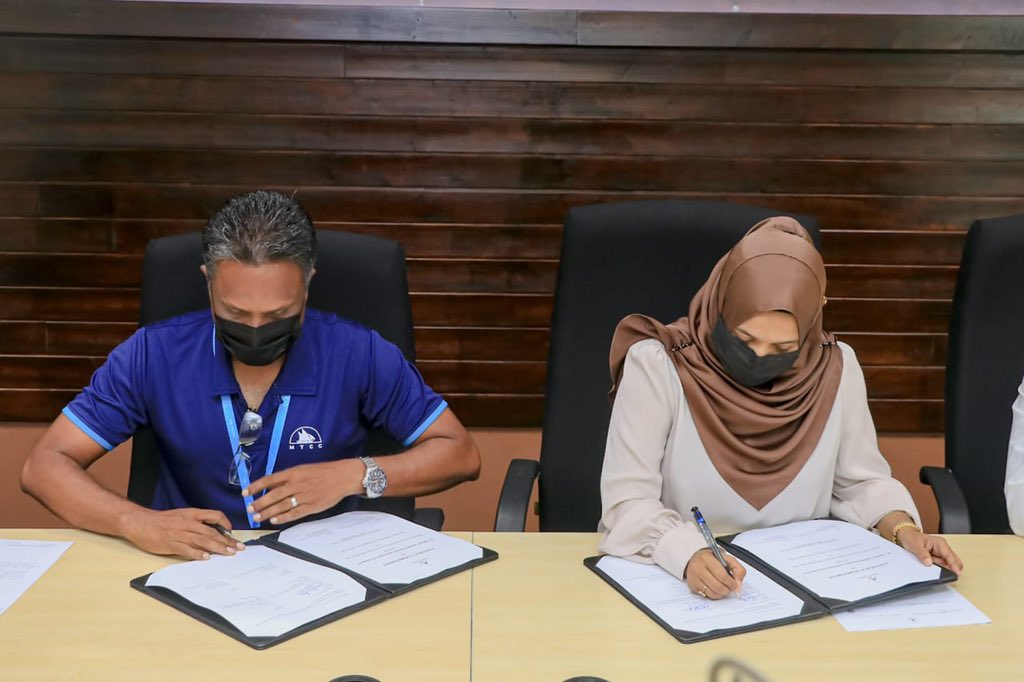 އަލިފުށި ބިން ހިއްކާ އެއާޕޯޓެއް ތަރައްގީ ކުރަނީ