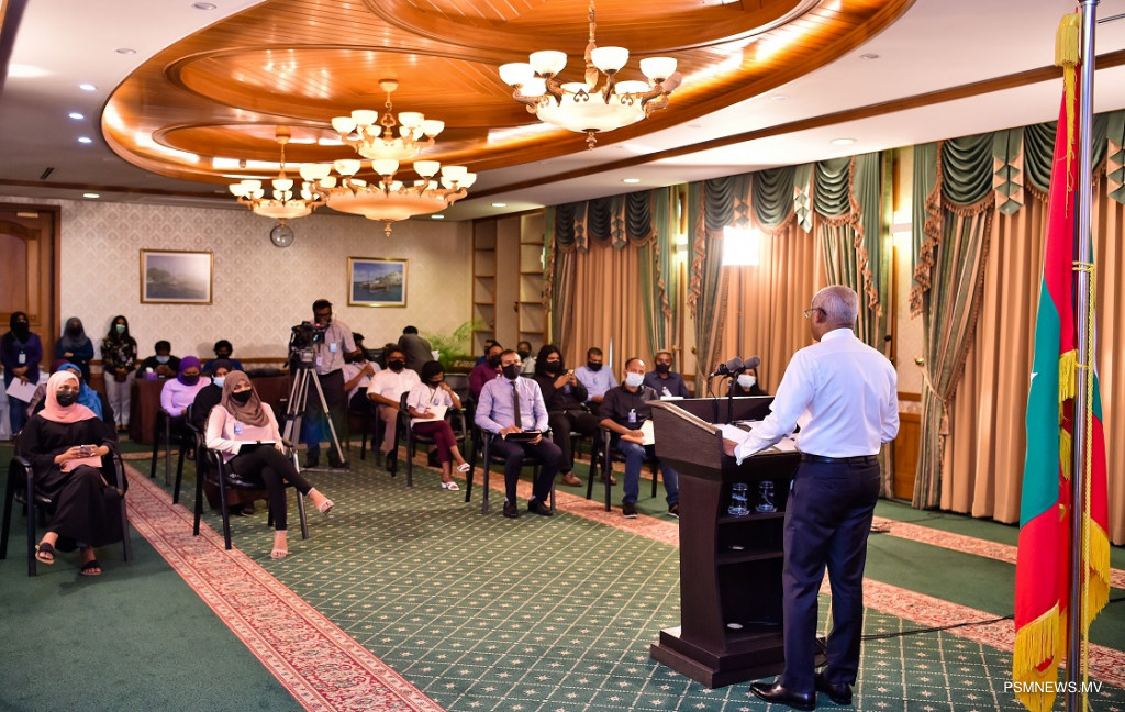 ރައީސުލްޖުމްހޫރިއްޔާ މިރޭ ނޫސްވެރިންނާ ބައްދަލުކުރައްވަނީ