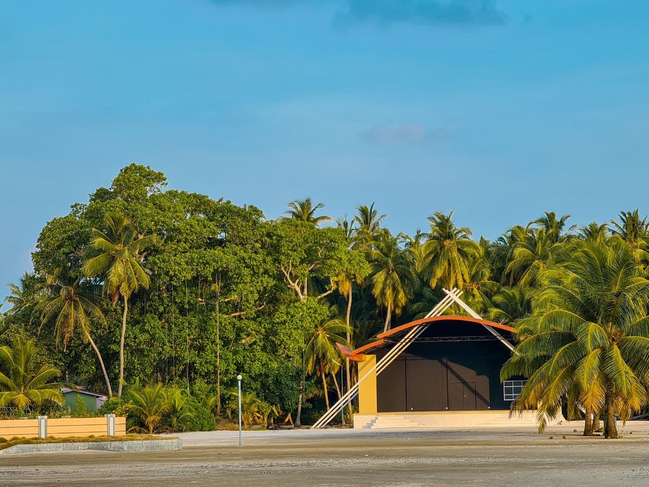 ރ. ވާދޫގެ ޓޮޕްގުރަފިކް ސާރވޭ ކުރުމާއި، ލޭންޑް ޔޫސް ޕްލޭން ހަދައިދޭނެ ފަރާތެއް ހޯދަނީ