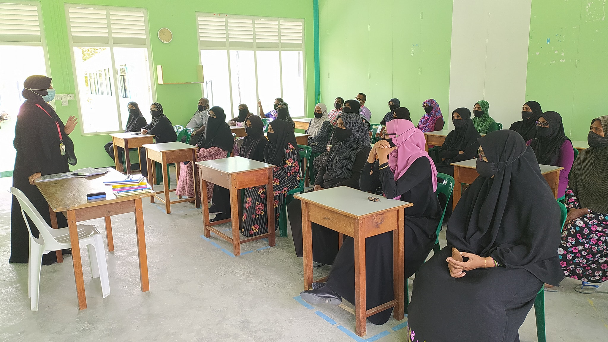 ކޯވިޑް-19: ދަރިވަރުންނަށް ވެކްސިން ދިނުމުގެ ކުރިން ވާދޫ ސްކޫލްގެ ބެލެނިވެރިންނަށް މަޢުލޫމާތު ދީފި