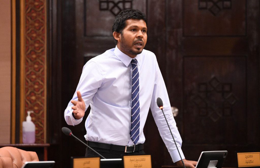 ރ. އަތޮޅަށް ހައްގުވަނީ ”ބޮނބިގަނޑެއް“ ނޫން: މެމްބަރު ވަހީދު