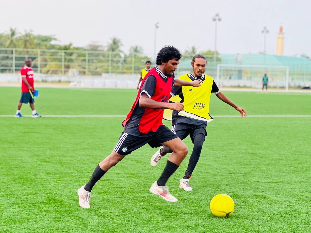 އަތޮޅު ފުޓްސަލް މުބާރާތް އުނގޫފާރުގައި ނުބޭއްވޭނެ ކަމަށް އެ ރަށު ކައުންސިލުން ނިންމުމުން ފާޑުކިޔުން!