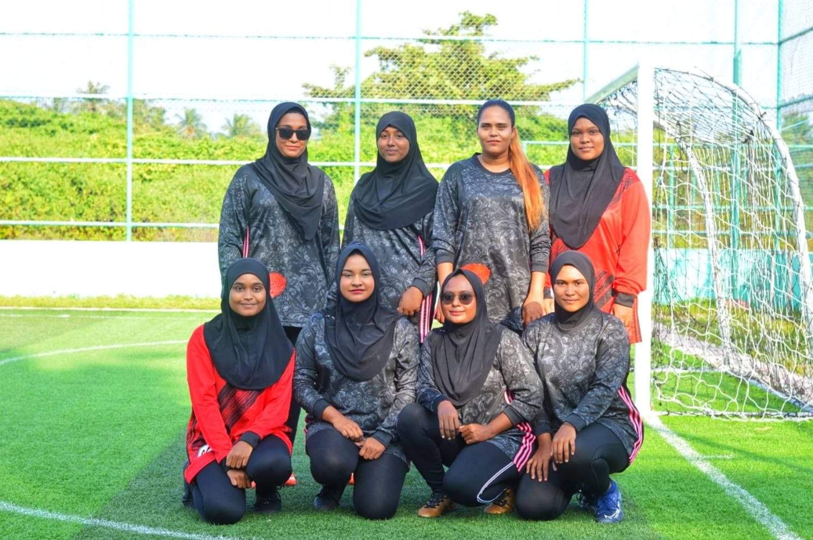 ރ. ވާދޫ ފުޓްސަލް ޓީމާ ނ. މަނަދޫ ފުޓްސަލް ޓީމް ހޮނިހިރު ދުވަހު މެޗަކަށް!